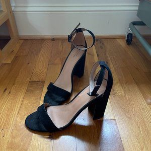 UO Black Minimalist 90s Heel